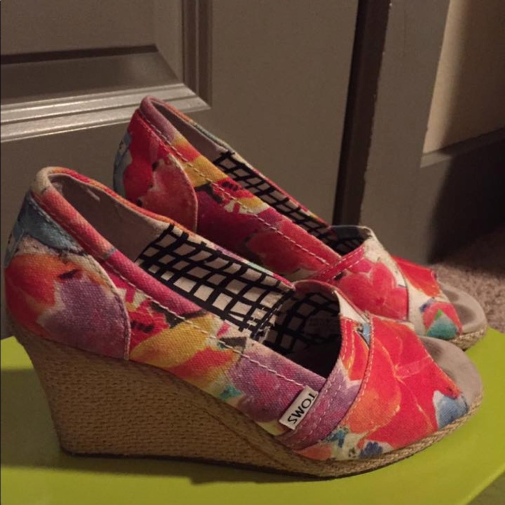 Toms Wedges